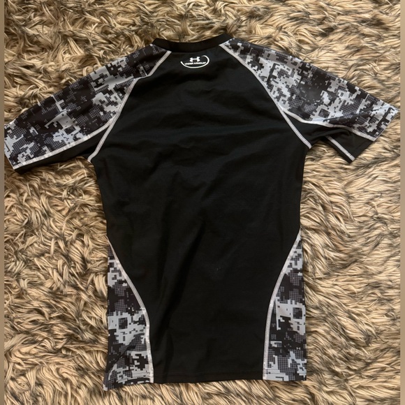 Under Armour DRIFIT Workout Undershirt sz L - Picture 3 of 4